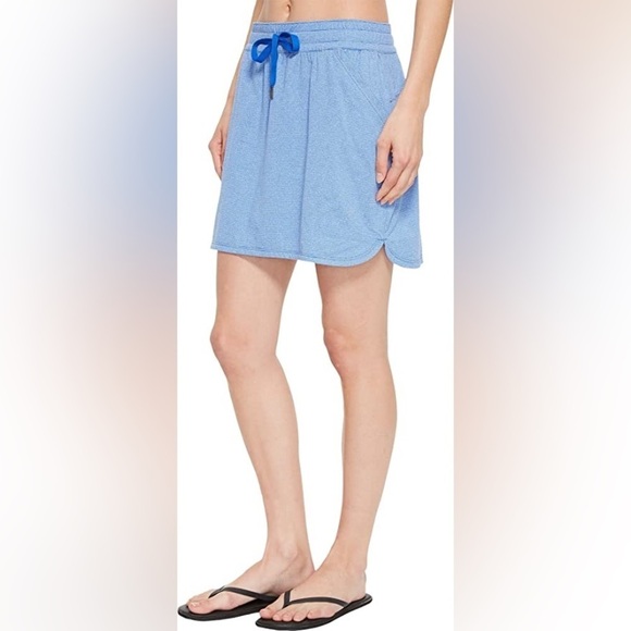 Columbia Skirt Women’s Size Small Blue Performance Fishing Gear Reel Relaxed - Picture 3 of 10